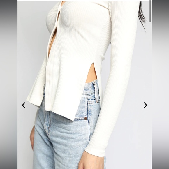 THE RANGE Alloy Button Front Long Sleeve Rib Top - Picture 7 of 12